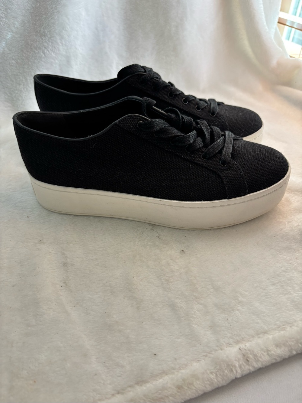 Vince Weber Canvas Platform Sneaker Black Size 7.5